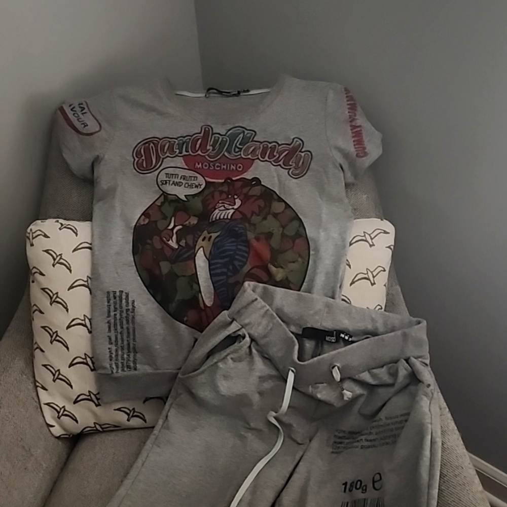 Moschino Dandy Candy Capri Set! - image 1